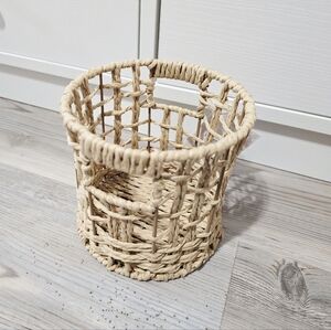 Target Bullseye Playground Spring 2026 Small Woven Basket - Round